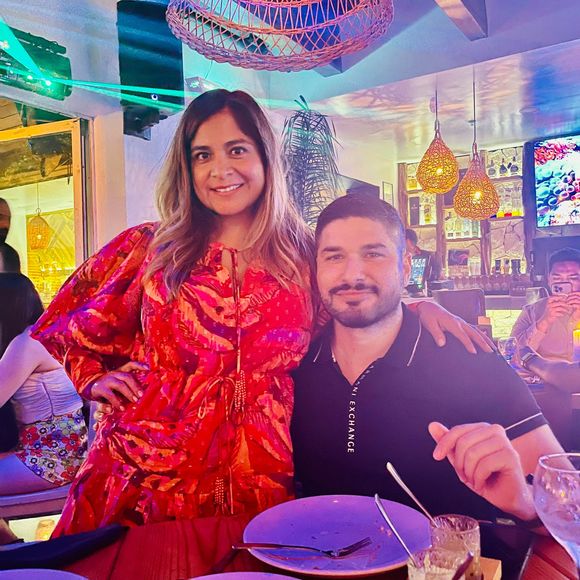 Meet your Posher, Claudia - Picture 1 of 1